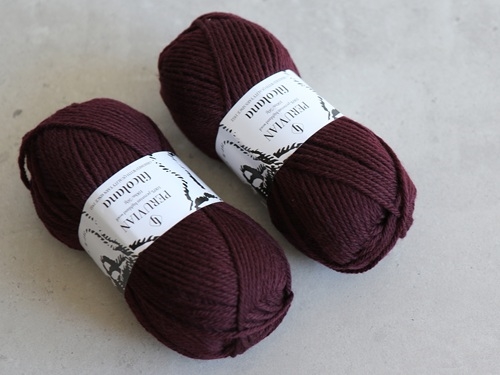 Peruvian Highland Wool Fv. 382 Dark Bordeaux
